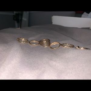 Set of 6 gold rings